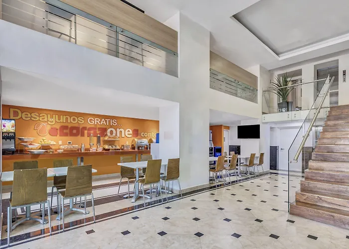 One Ciudad De Alameda Hotel