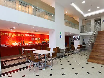 Hotel One Ciudad De Alameda